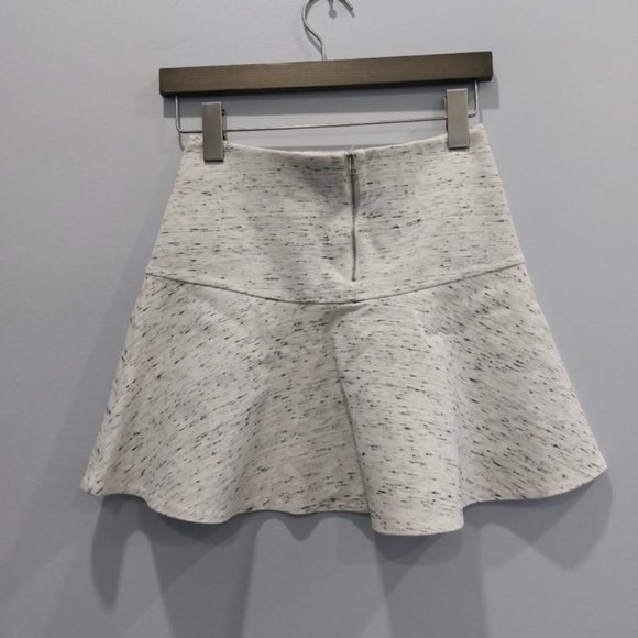 Wilfred Terrasse Skirt Heather White - Picture 4 of 7